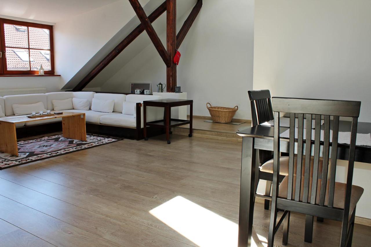 Attic With Parking, Near The Center Of Cb - 110M2 Apartment Ceske Budejovice Bagian luar foto